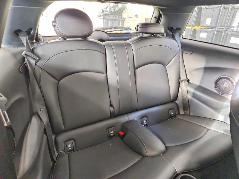 Photo 10 from auction – 2016 MINI COOPER with VIN WMWXP5C52G3B76037