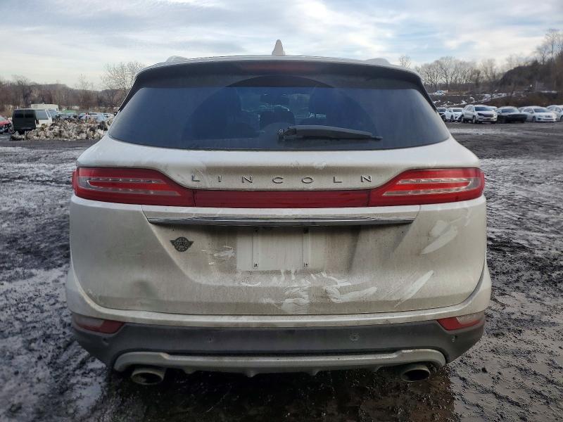 Photo 6 from auction – 2019 LINCOLN MKC RESERV with VIN 5LMCJ3D91KUL25250