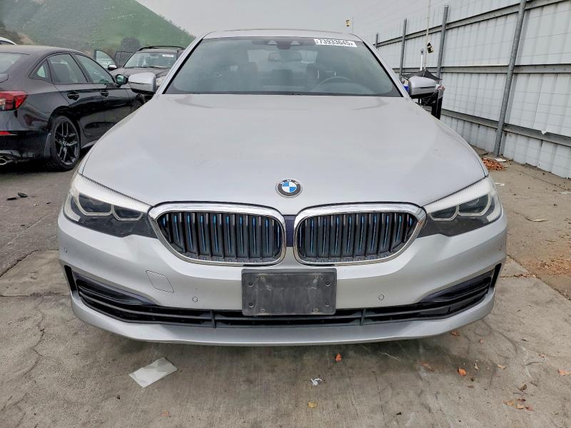 Photo 5 from auction – 2019 BMW 530E with VIN WBAJA9C59KB392722