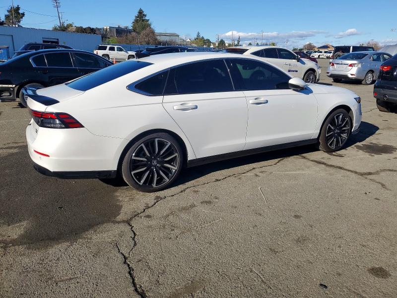 Photo 3 from auction – 2024 HONDA ACCORD with VIN 1HGCY2F88RA043363