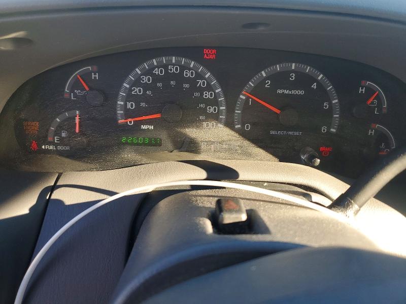 Photo 9 from auction – 2002 FORD F150 with VIN 1FTRX17W42NB26340
