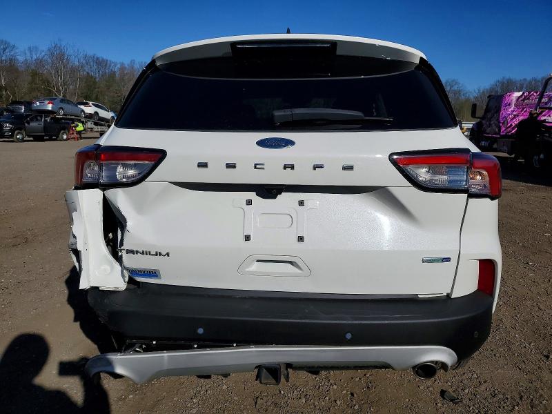 Photo 6 from auction – 2020 FORD ESCAPE with VIN 1FMCU9J90LUB17413