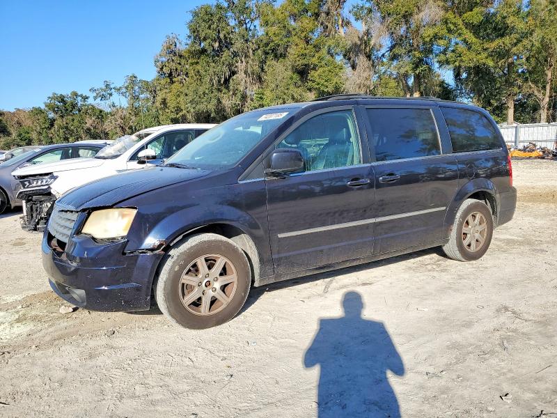 CHRYSLER TOWN & COUNTRY 2010 with VIN 2A4RR8D19AR494018 - Photo from auction