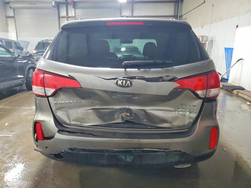 Photo 6 from auction – 2015 KIA SORENTO EX with VIN 5XYKUDA75FG626470