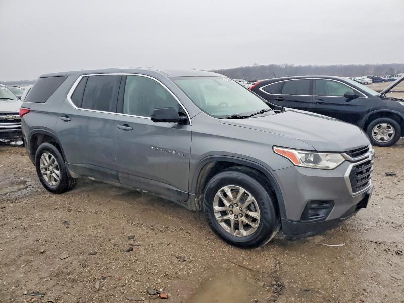 Photo 4 from auction – 2019 CHEVROLET TRAVERSE with VIN 1GNERFKW3KJ141813