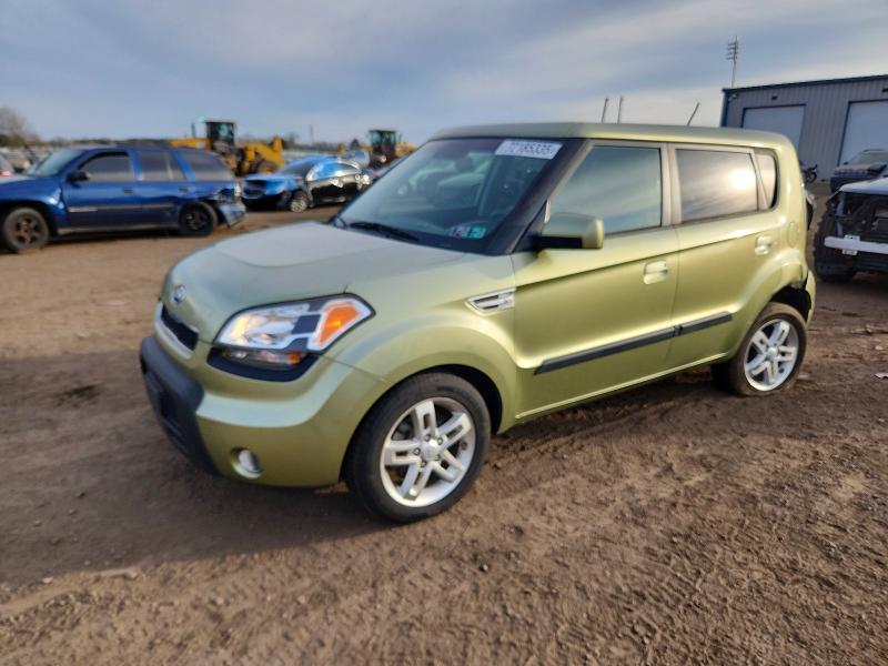 KIA SOUL + 2010 with VIN KNDJT2A29A7190784 - Photo from auction