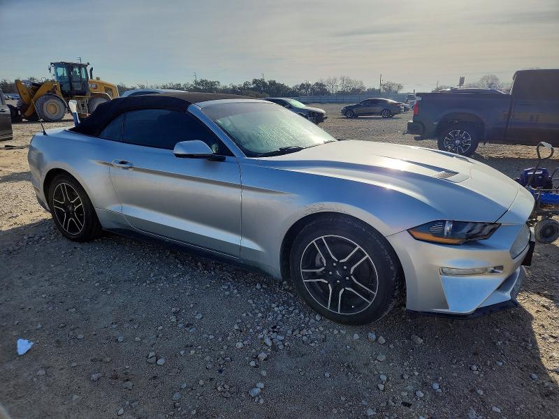 Photo 4 from auction – 2018 FORD MUSTANG with VIN 1FATP8UH2J5155540