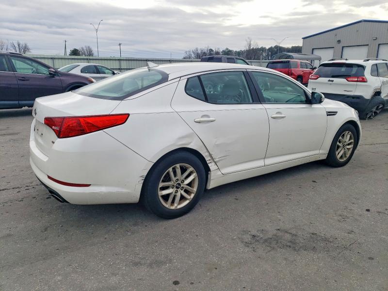 Photo 3 from auction – 2011 KIA OPTIMA LX with VIN KNAGM4A74B5061103