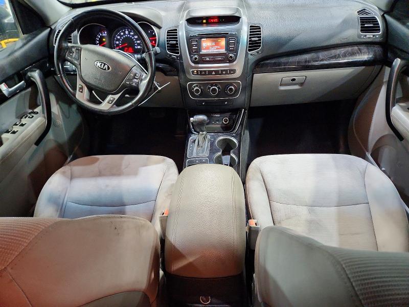 Photo 8 from auction – 2014 KIA SORENTO LX with VIN 5XYKTCA68EG531419