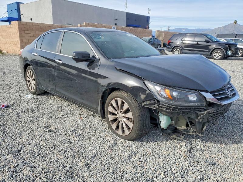 Photo 4 from auction – 2015 HONDA ACCORD with VIN 1HGCR2F88FA108866