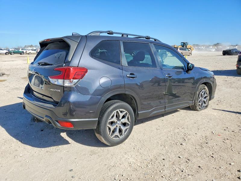Photo 3 from auction – 2019 SUBARU FORESTER P with VIN JF2SKAEC0KH540322