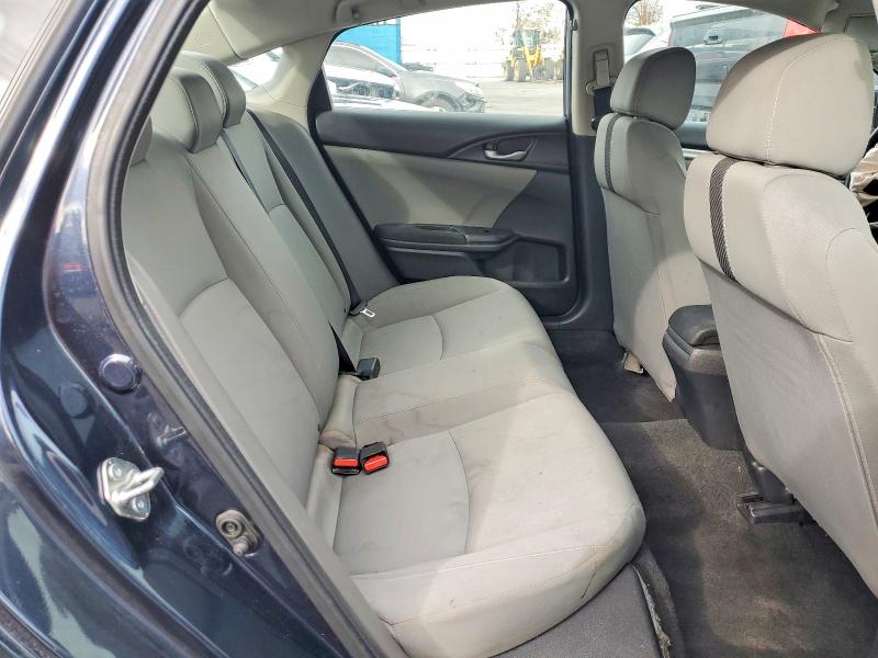 Photo 10 from auction – 2018 HONDA CIVIC with VIN 19XFC2F58JE200374