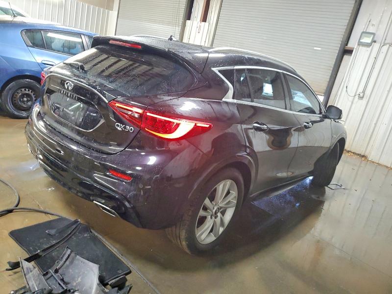Photo 3 from auction – 2017 INFINITI QX30 BASE with VIN SJKCH5CP7HA033253
