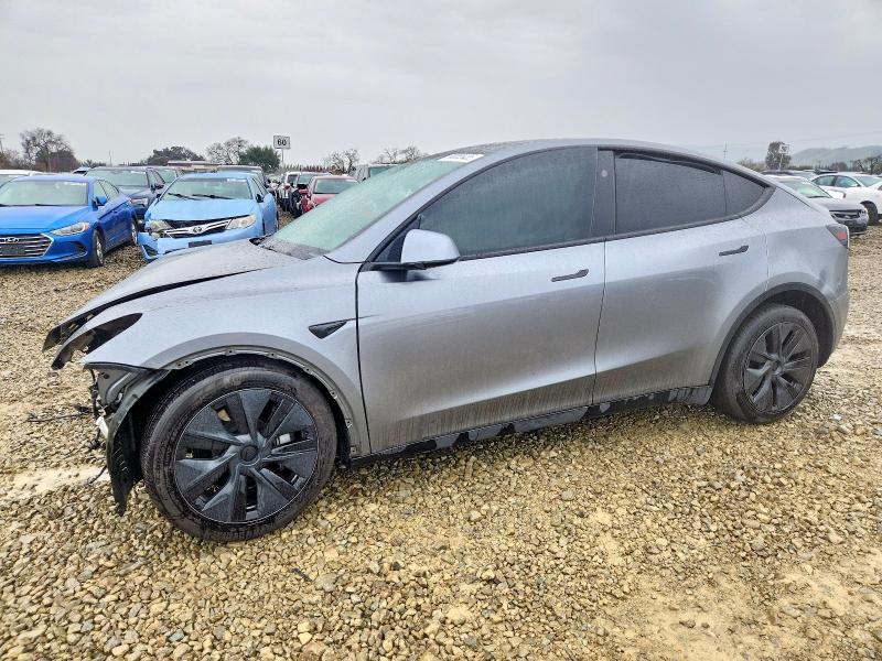 TESLA MODEL Y 2025 with VIN 7SAYGDED4SF221268 - Photo from auction