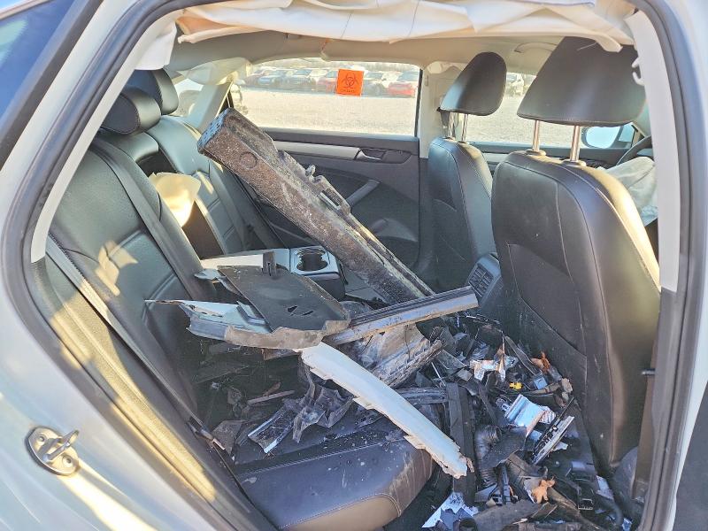 Photo 10 from auction – 2022 VOLKSWAGEN PASSAT with VIN 1VWSA7A37NC005349