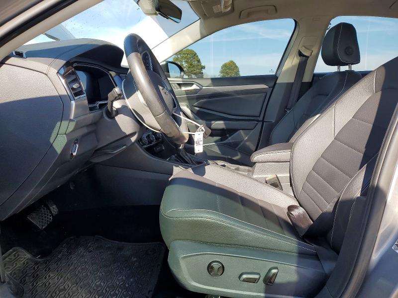 Photo 7 from auction – 2024 VOLKSWAGEN JETTA with VIN 3VW7M7BU9RM043951