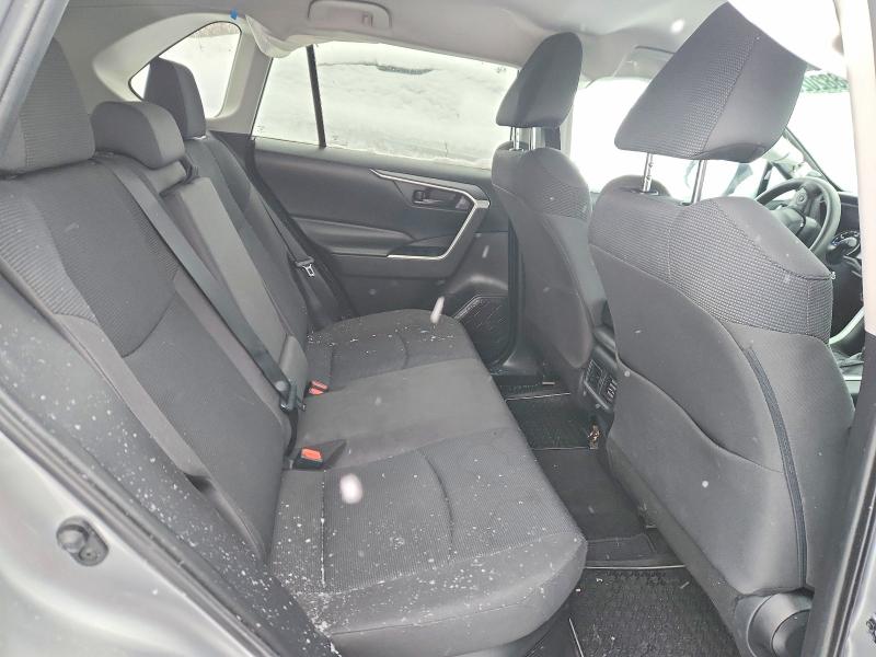 Photo 10 from auction – 2019 TOYOTA RAV4 LE with VIN 2T3MWRFV3KW031863