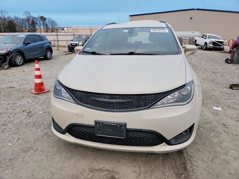 Photo 5 from auction – 2020 CHRYSLER PACIFICA T with VIN 2C4RC1BG3LR116897