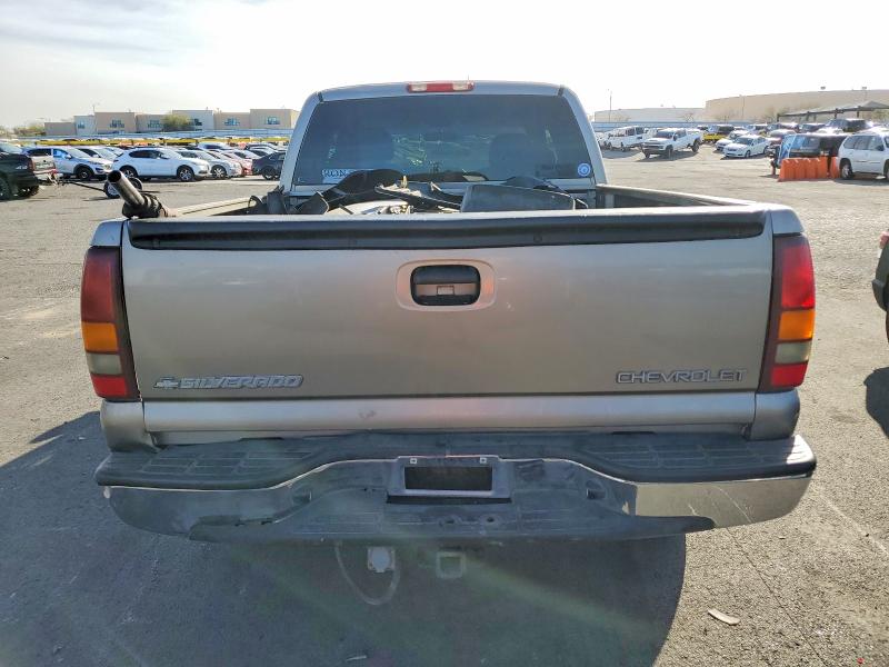 Photo 6 from auction – 2002 CHEVROLET SILVERADO with VIN 1GCEC19VX2Z324671