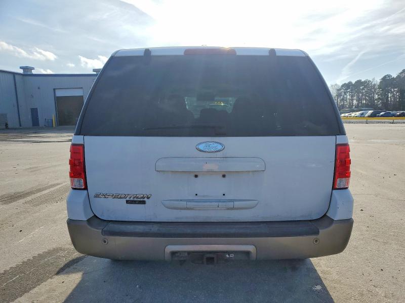 Photo 6 from auction – 2003 FORD EXPEDITION with VIN 1FMFU17L53LA63436