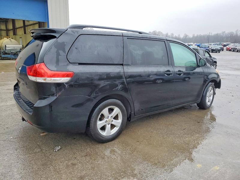 Photo 3 from auction – 2012 TOYOTA SIENNA LE with VIN 5TDKK3DC7CS180281