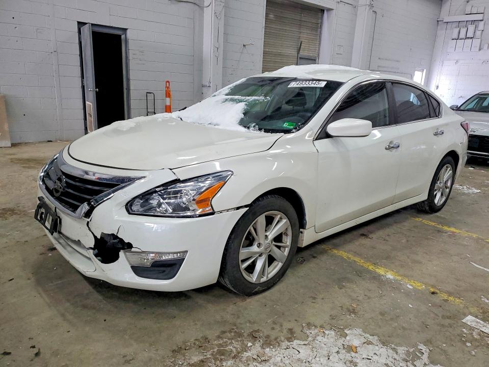 NISSAN ALTIMA 2.5 2014 with VIN 1N4AL3AP1EC153393 - Photo from auction