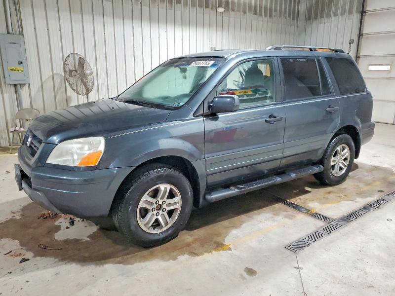 HONDA PILOT EX 2005 with VIN 5FNYF18465B015190 - Photo from auction