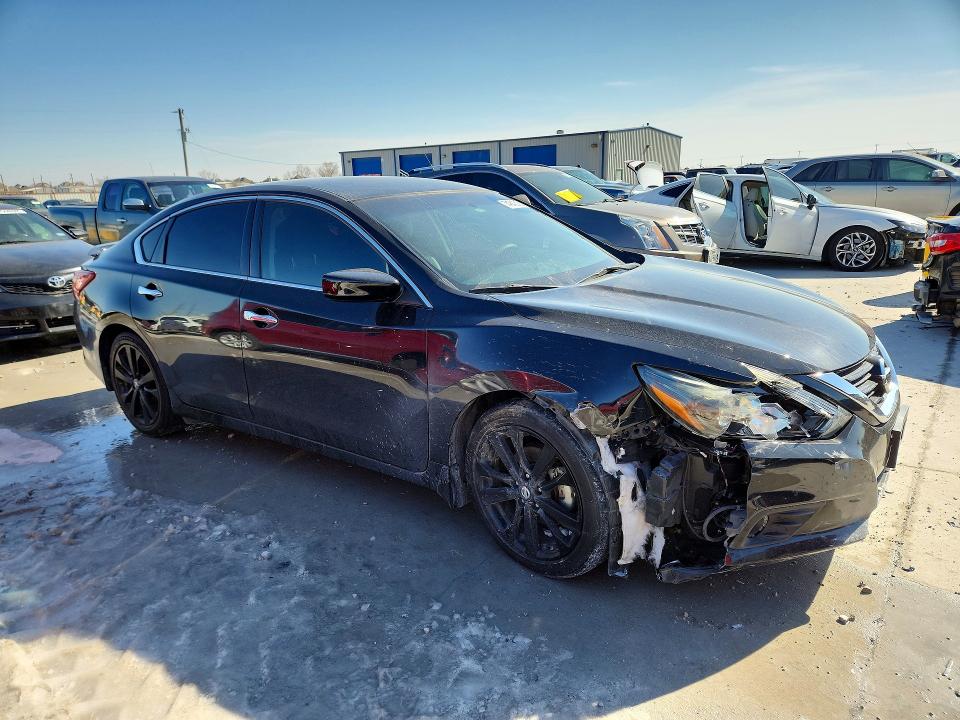 Photo 4 from auction – 2017 NISSAN ALTIMA 2.5 with VIN 1N4AL3AP7HN336824