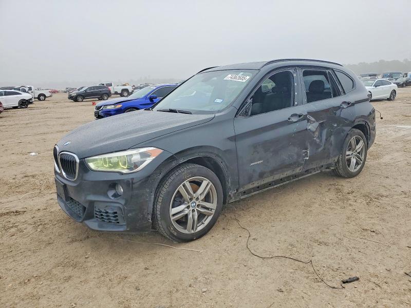 BMW X1 XDRIVE2 2016 with VIN WBXHT3C35GP888136 - Photo from auction