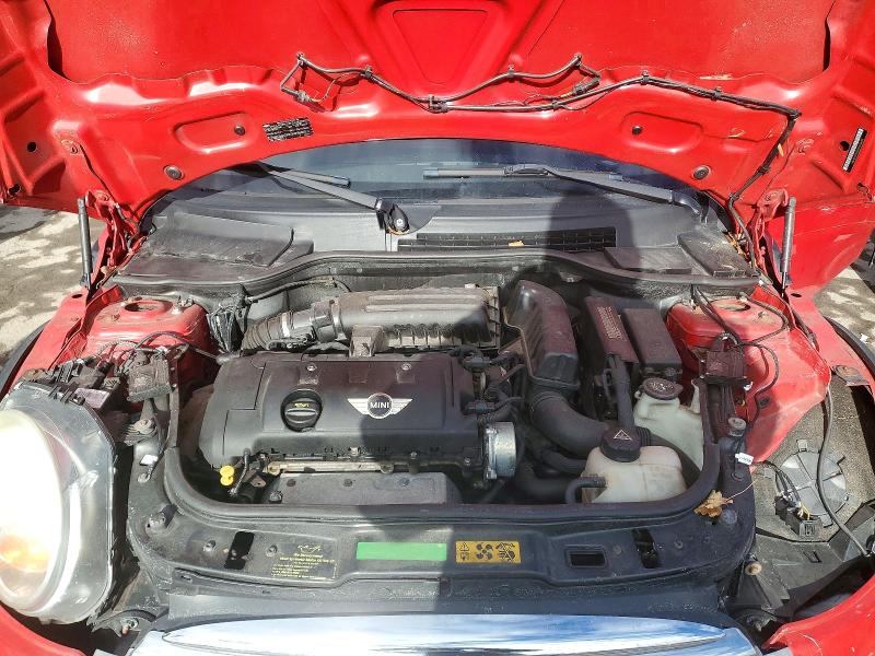 Photo 11 from auction – 2010 MINI COOPER with VIN WMWMF3C58ATU76633