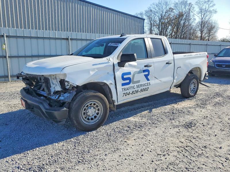 CHEVROLET SILVERADO 2024 with VIN 1GCRDAED5RZ344123 - Photo from auction