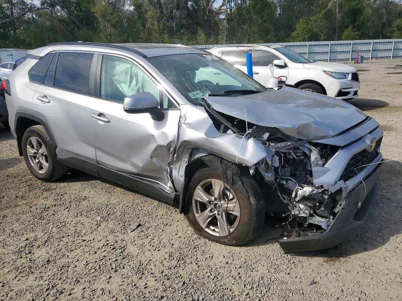 Photo 4 from auction – 2025 TOYOTA RAV4 with VIN 2T3W1RFV7SC324383