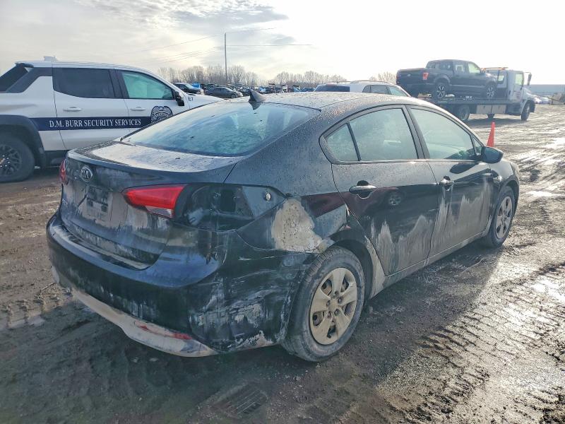 Photo 3 from auction – 2018 KIA FORTE LX with VIN 3KPFK4A76JE278515