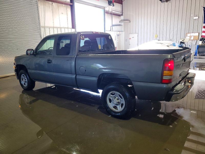 Photo 2 from auction – 2002 CHEVROLET SILVERADO with VIN 1GCEK19VX2Z250980