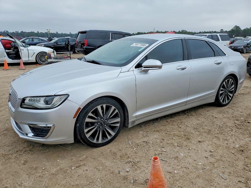 LINCOLN MKZ 2017 with VIN 3LN6L5C94HR664706 - Photo from auction