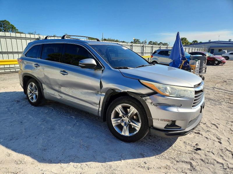 Photo 4 from auction – 2014 TOYOTA HIGHLANDER with VIN 5TDDKRFH5ES011237