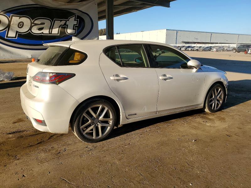 Photo 3 from auction – 2014 LEXUS CT 200 with VIN JTHKD5BH0E2186825