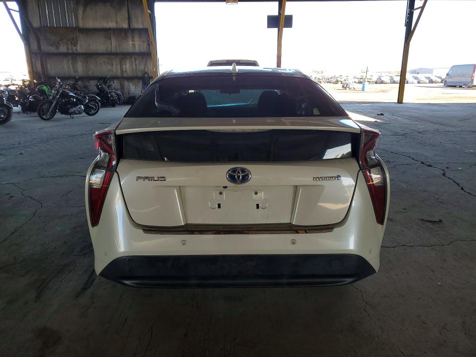 Photo 6 from auction – 2017 TOYOTA PRIUS with VIN JTDKARFU3H3042466