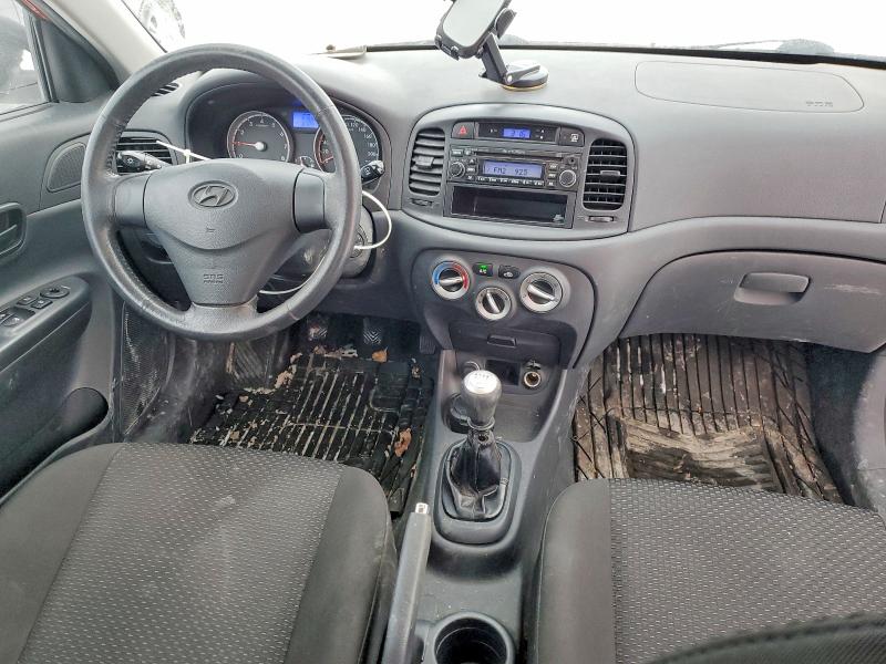 Photo 8 from auction – 2010 HYUNDAI ACCENT with VIN KMHCN3BC1AU165651