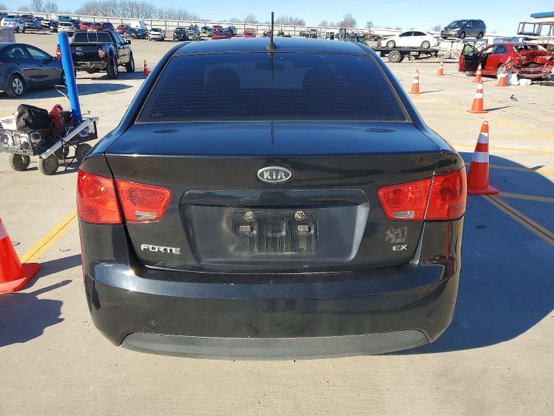 Photo 6 from auction – 2010 KIA FORTE with VIN KNAFU4A23A5054383