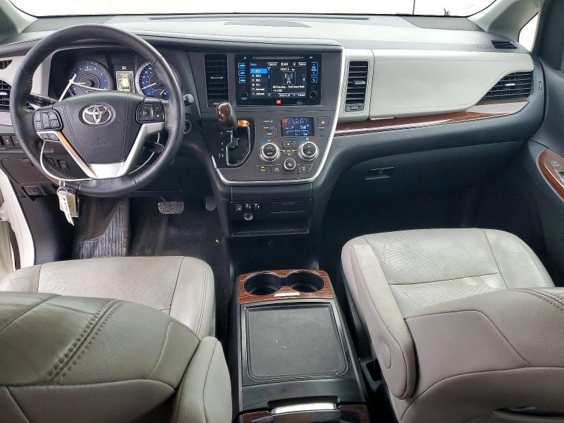 Photo 8 from auction – 2015 TOYOTA SIENNA XLE with VIN 5TDYK3DC3FS634458