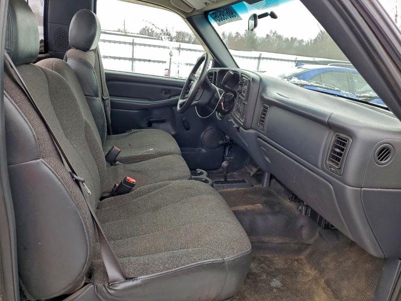 Photo 10 from auction – 2001 CHEVROLET SILVERADO with VIN 1GCEK14T31E214785