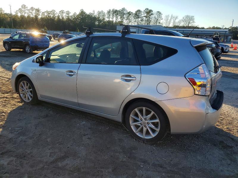 Photo 2 from auction – 2013 TOYOTA PRIUS V with VIN JTDZN3EU4D3192775