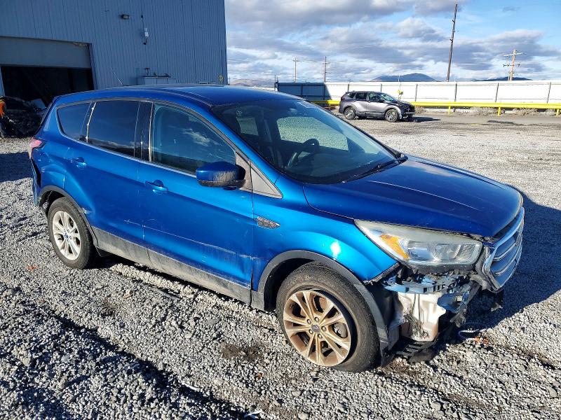 Photo 4 from auction – 2017 FORD ESCAPE with VIN 1FMCU9GD6HUC70719
