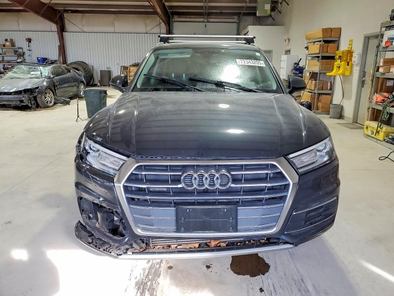 Photo 5 from auction – 2019 AUDI Q5 PREMIUM with VIN WA1ANAFY4K2113394