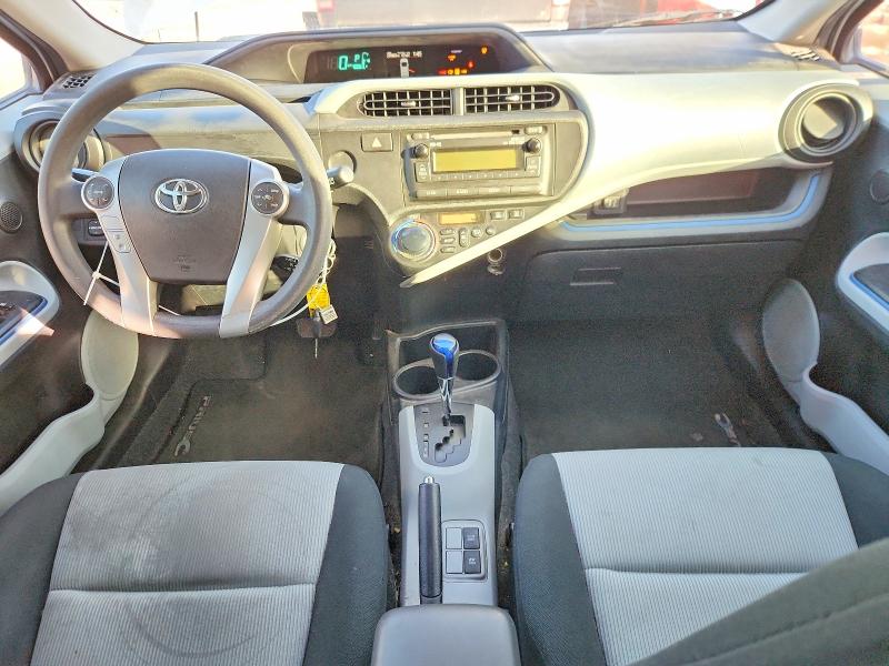 Photo 8 from auction – 2012 TOYOTA PRIUS C with VIN JTDKDTB3XC1503930