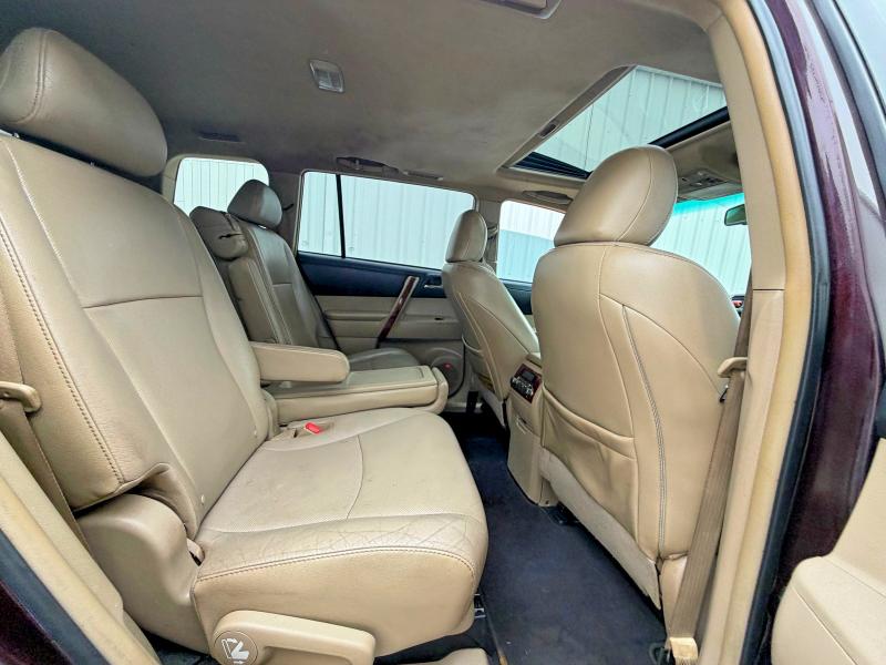 Photo 6 from auction – 2011 TOYOTA HIGHLANDER with VIN 5TDYK3EH1BS035188