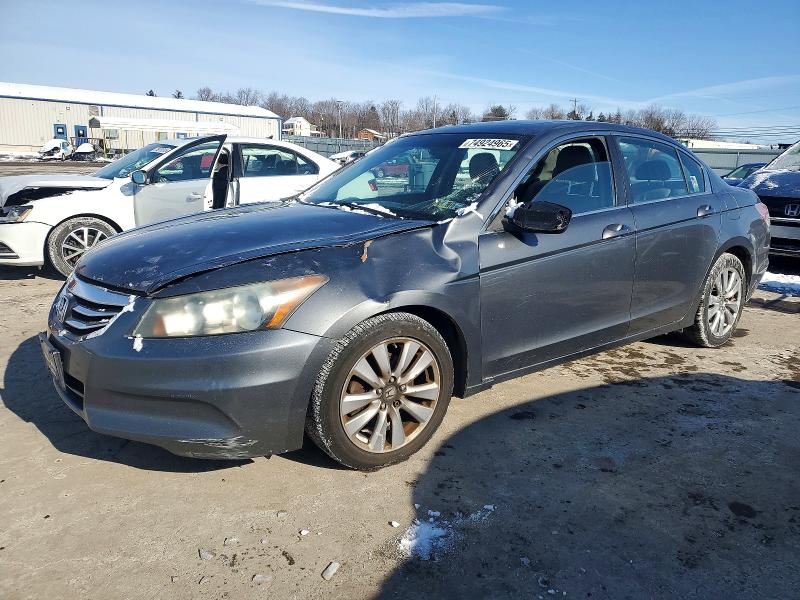 HONDA ACCORD 2011 مع رقم تعريف المركبة 1HGCP2F88BA033294 - صورة من المزاد