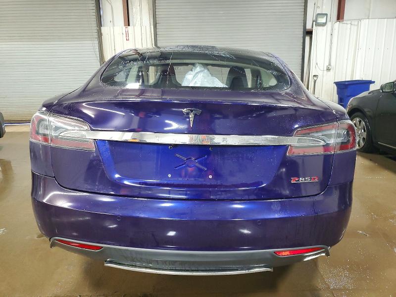 Photo 6 from auction – 2015 TESLA MODEL S with VIN 5YJSA1H41FF083208