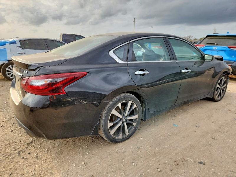 Photo 3 from auction – 2017 NISS ALTIMA with VIN 1N4AL3AP4HC488149